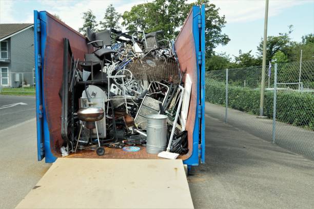 Best Attic Cleanout Services  in Fairbury, IL
