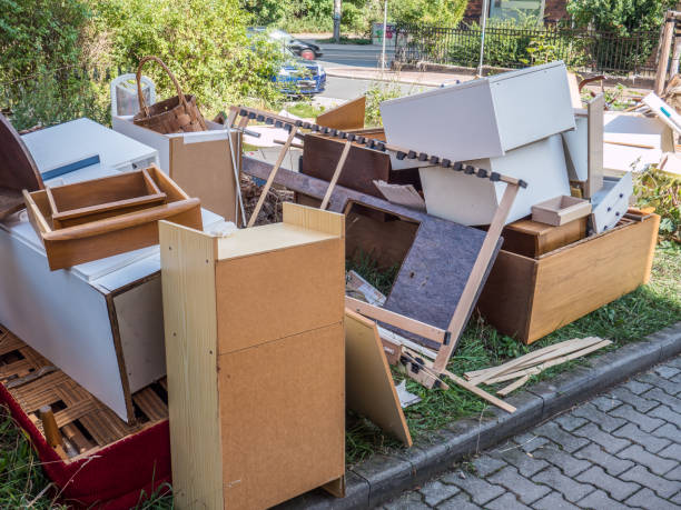 Best Junk Hauling Services  in Fairbury, IL