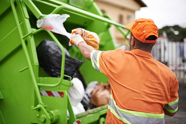 Best Commercial Cleanout Services  in Fairbury, IL